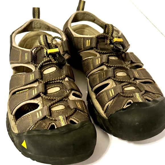 KEEN Men’s Newport H2 Brown and Yellow Sandals Size 11 - Picture 4 of 15